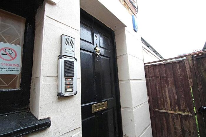 Property To Rent In Suttons Lane, Hornchurch, RM12