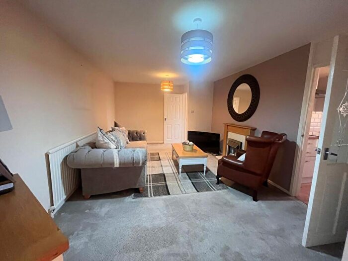 2 Bedroom Semi-Detached Bungalow For Sale In Derwent Way, Newark, Nottinghamshire, NG24