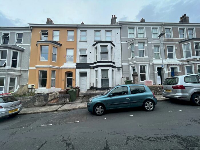 2 Bedroom Flat To Rent In Ermington Terrace, Plymouth, PL4