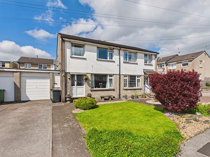 3 Bedroom Link Detached House For Sale In Derwent Drive, Kendal, LA9