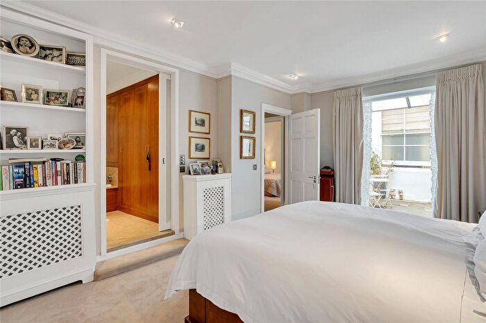 3 Bedroom Flat For Sale In Onslow Gardens, London, SW7
