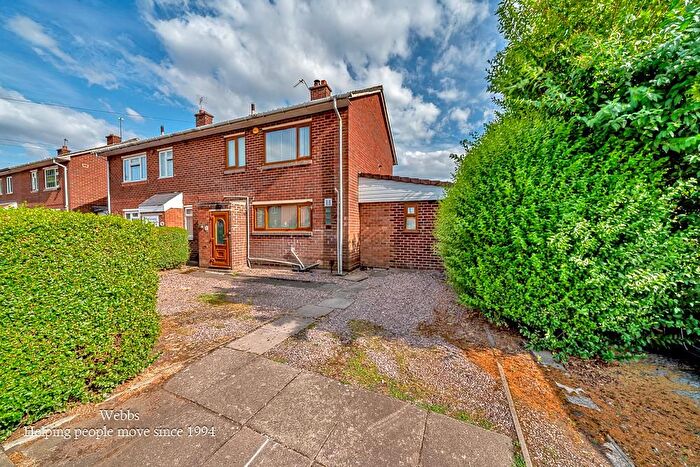 3 Bedroom Semi-Detached House For Sale In Central Drive, Bloxwich, Walsall, WS3