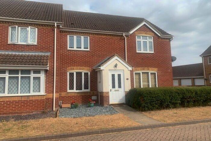 2 Bedroom Property To Rent In Cartmel Priory, Bedford, MK41