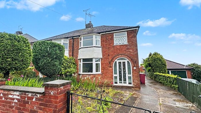 3 Bedroom Semi-Detached House For Sale In Nightingale Avenue, Pleasley, NG19
