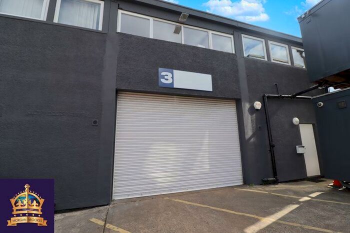 Detached House To Rent In Kings Road, Canvey Island, SS8