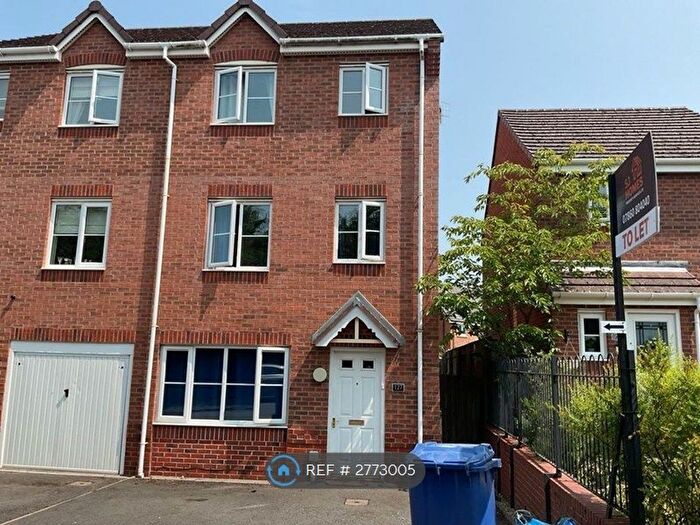 5 Bedroom Semi Detached House To Rent In Galingale View, Newcastle, ST5