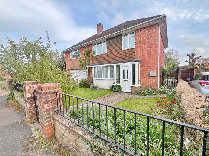 4 Bedroom Detached House To Rent In Birch Tree Drive, Emsworth, PO10