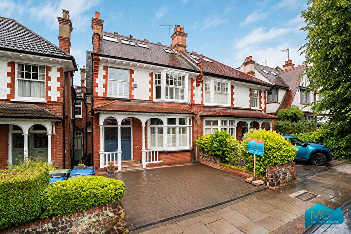 5 Bedroom Terraced House For Sale In Fernleigh Road, London, N21