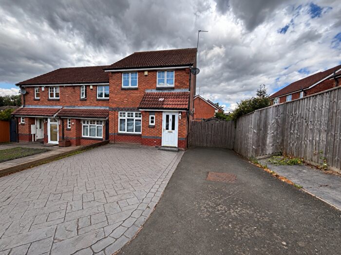 3 Bedroom House To Rent In Tiverton Drive, West Bromwich, B71