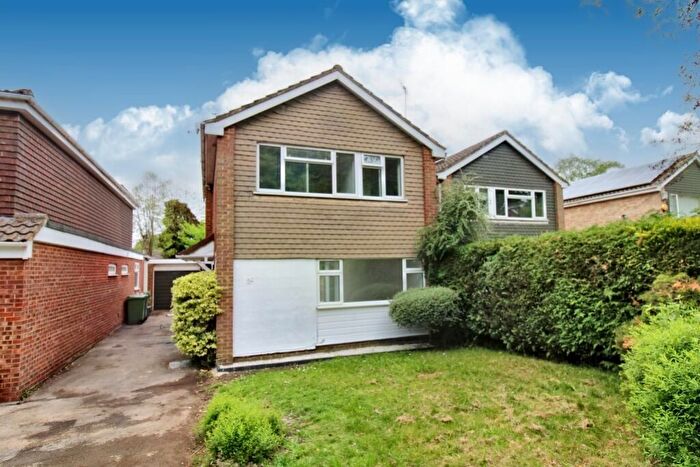 3 Bedroom Detached House To Rent In Tomlins Avenue, Frimley, Camberley, Surrey, GU16