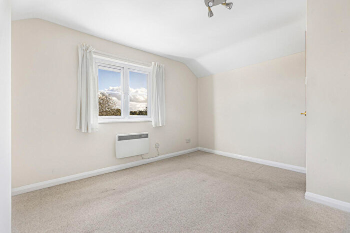 3 Bedroom End Of Terrace House For Sale In Challow, Faringdon, SN7