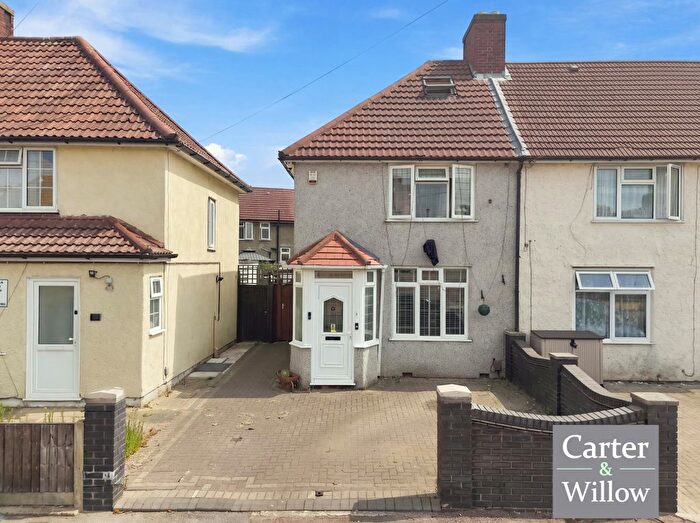 2 Bedroom End Terrace House For Sale In Highgrove Road, Dagenham, RM8