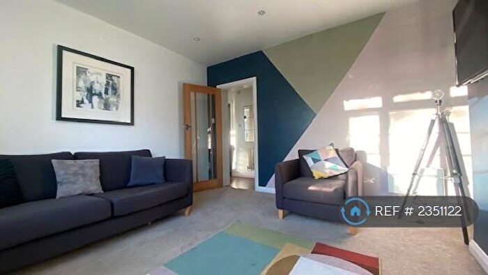 2 Bedroom Flat To Rent In Muswell Hill, London, N10