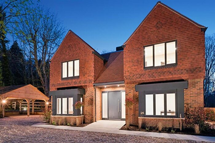 4 Bedroom House For Sale In Nightingales Lane, HP8