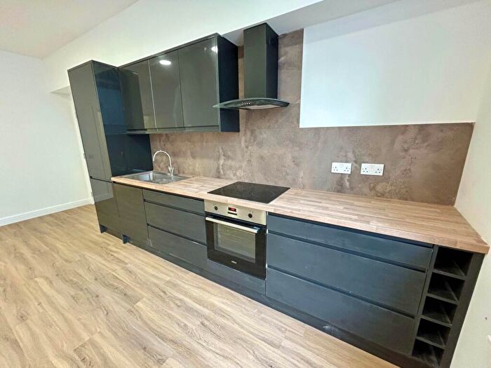 2 Bedroom Apartment To Rent In High Street, OX16