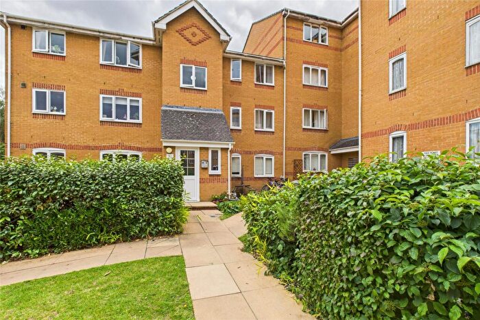 1 Bedroom Apartment To Rent In Ascot Court, Aldershot, Hampshire, GU11