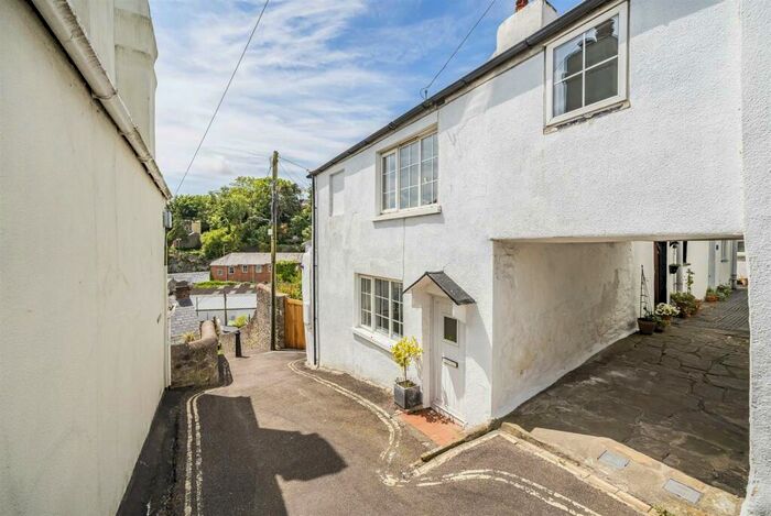 2 Bedroom Semi-Detached House For Sale In Bull Hill, Bideford, EX39