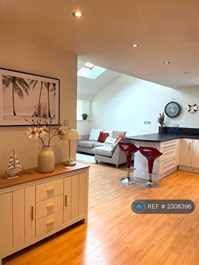 4 Bedroom Flat To Rent In Oak Terrace, Liverpool, L7