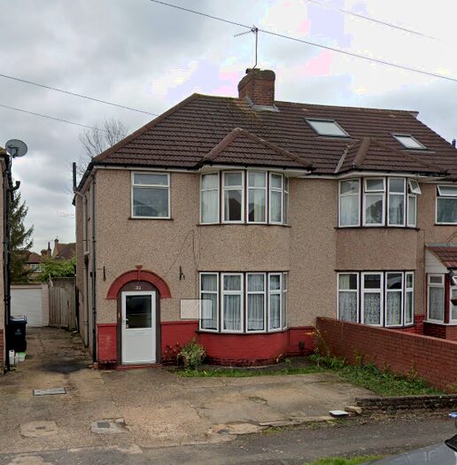3 Bedroom Semi-Detached House To Rent In Park Crescent, Harrow Weald, Harrow, HA3