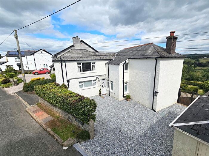 4 Bedroom Detached House For Sale In Old Exeter Road, Tavistock, PL19