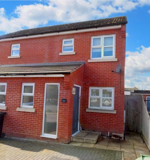 2 Bedroom Semi-Detached House To Rent In Barons Close, Fakenham, NR21