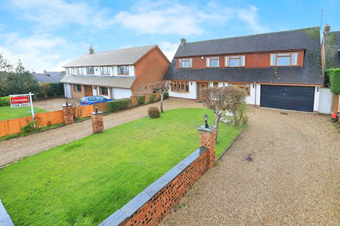 6 Bedroom Detached House For Sale In Old Coach Road, Bishops Wood, Stafford, ST19