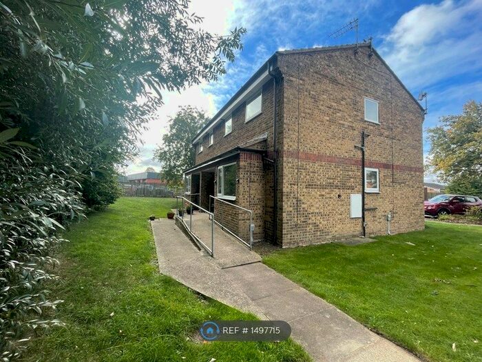 1 Bedroom Flat To Rent In Dunkeld Drive, Hull, HU6