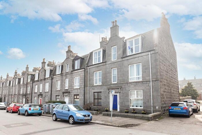 1 Bedroom Flat To Rent In Sunnyside Road, Top Floor Left, Aberdeen, AB24