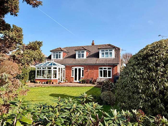 4 Bedroom Detached House For Sale In Broadshard Lane, Ringwood, BH24