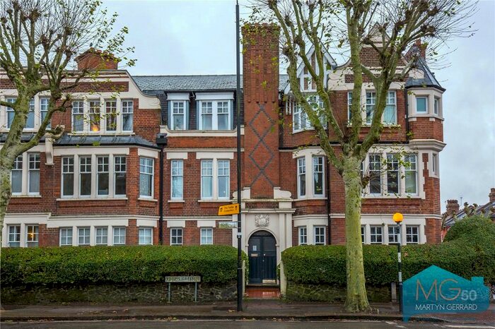 3 Bedroom Flat To Rent In Fortis Green, London, N10