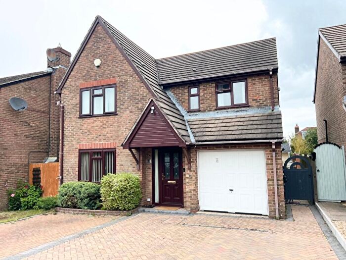 4 Bedroom Detached House For Sale In Sherringham Close, Fawley, Southampton, Hampshire, SO45