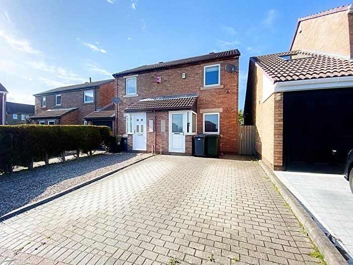2 Bedroom Semi-Detached House For Sale In Hickstead Close, Wallsend, NE28