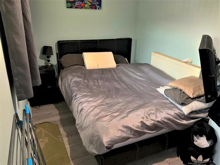 1 Bedroom Flat To Rent In North Clive Street, Grangetown, Cardiff, CF11