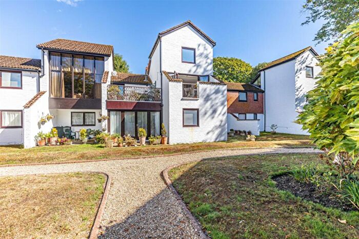 2 Bedroom Flat For Sale In Shelley Hamlets, Highcliffe, BH23