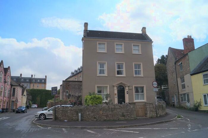 1 Bedroom Apartment To Rent In Tipcote Hill, Shepton Mallet, BA4