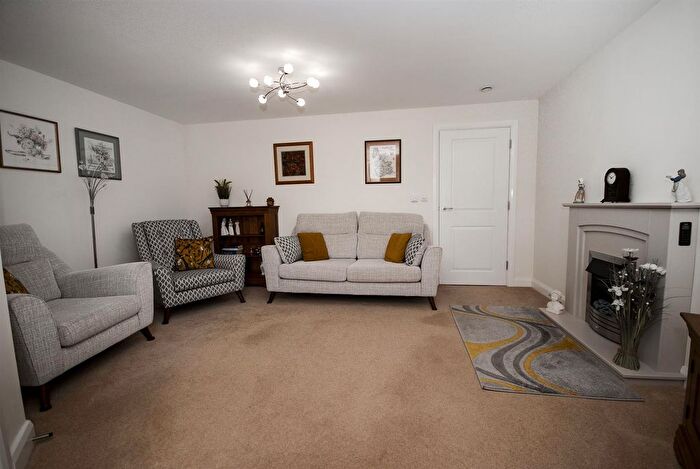 1 Bedroom Flat For Sale In Factory Street, Ramsbottom, Bury, BL0