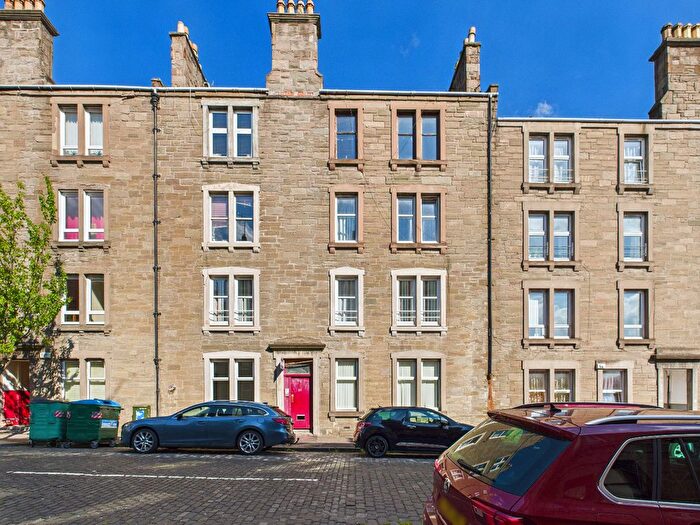 1 Bedroom Flat To Rent In Morgan Street, Stobswell, Dundee, DD4