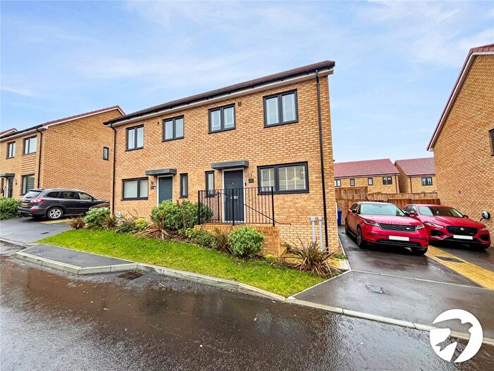 3 Bedroom Semi Detached House To Rent In Darter Avenue, Minster On Sea, Sheerness, Kent, ME12