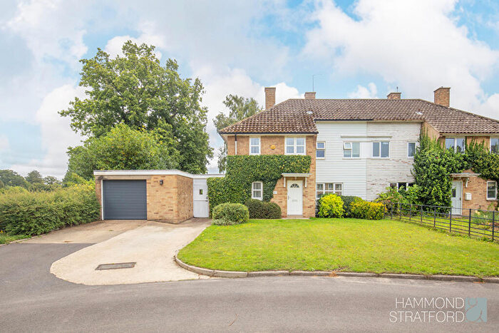 4 Bedroom Semi-Detached House For Sale In College Lane, Keswick Hall, NR4