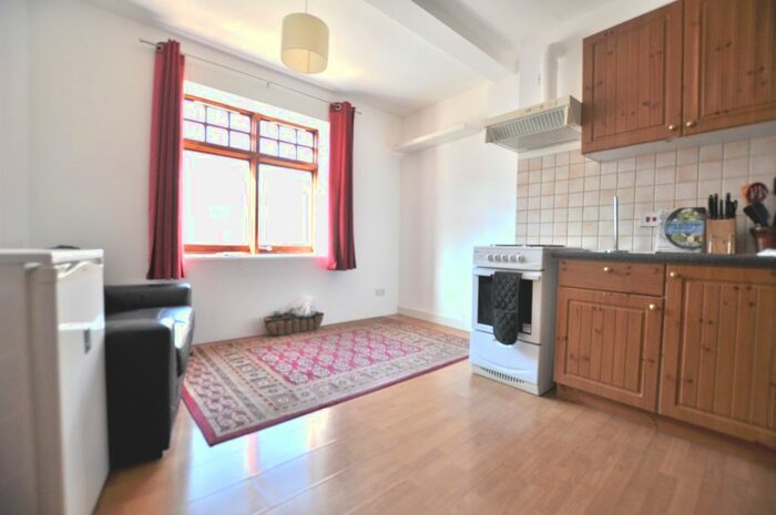1 Bedroom Flat To Rent In Cheshire Street, London, E2