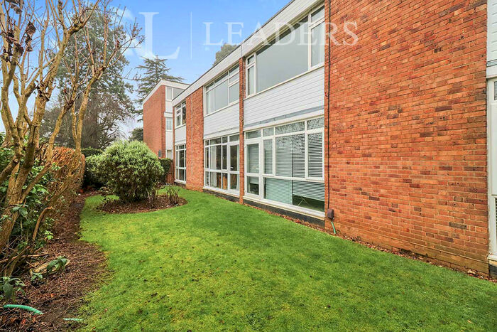 2 Bedroom Flat To Rent In Fir Trees, Epping, CM16