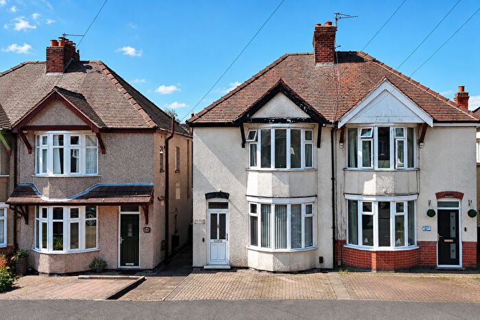 3 Bedroom Semi Detached House For Sale In Strathmore Road, Hinckley, Leicestershire, LE10