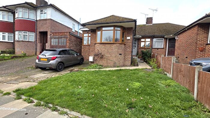 4 Bedroom Bungalow To Rent In Baring Road, New Barnet, EN4