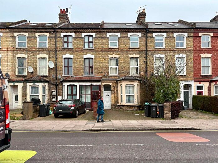 1 Bedroom Flat To Rent In Finsbury Park, London, N4