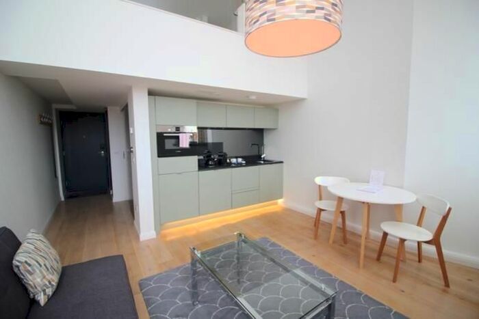 1 Bedroom Flat To Rent In Flat, Mcdonald Road, Edinburgh, EH7