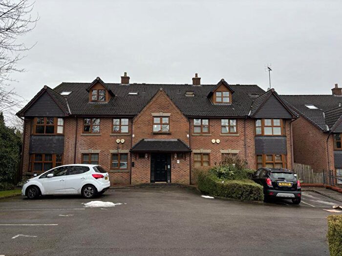 2 Bedroom Apartment For Sale In Broadview Court, Burnedge, Rochdale, OL16