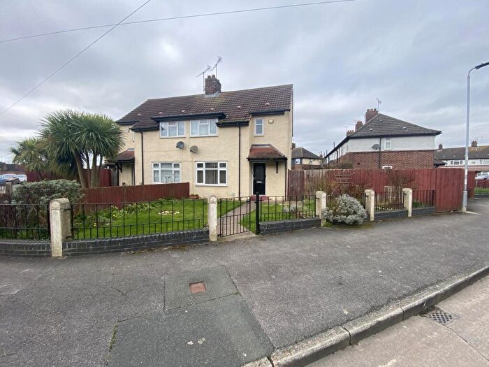 2 Bedroom Semi Detached House For Sale In Endeavour Crescent, Hull, East Riding Of Yorkshire, HU9