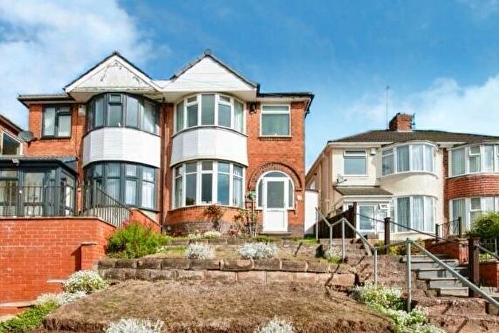 3 Bedroom Semi Detached House For Sale In Dorrington Road, Great Barr, Birmingham, B42