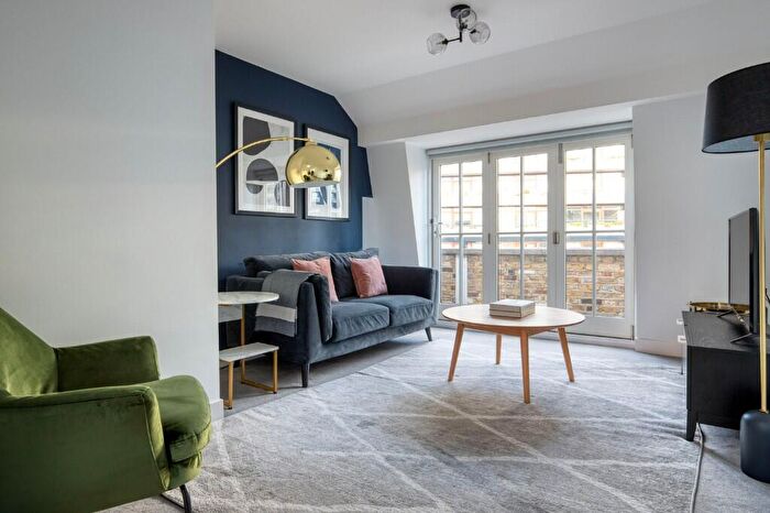 2 Bedroom Apartment To Rent In Aldersgate Street, London, EC1A