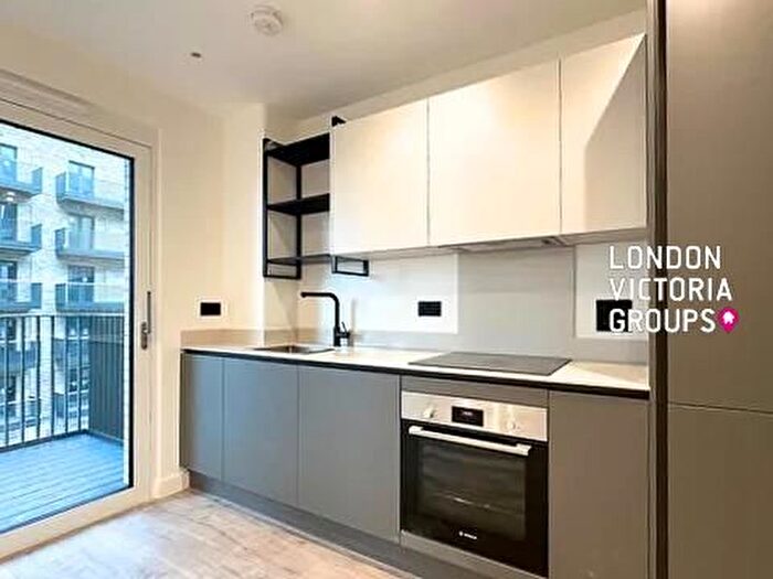 Studio To Rent In Union Court, Fauna Walk, Watford, WD24